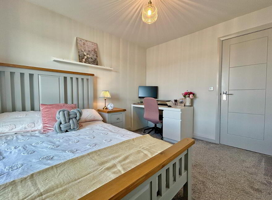 15 Hatheran Square, Portstewart, BT55 7UL