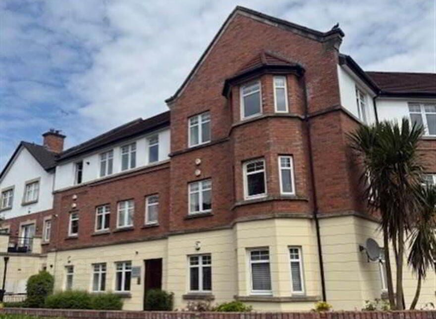 Apt 2, 2 College House, Wellington Square Annadale Avenue, Belfast, BT7 3LF photo