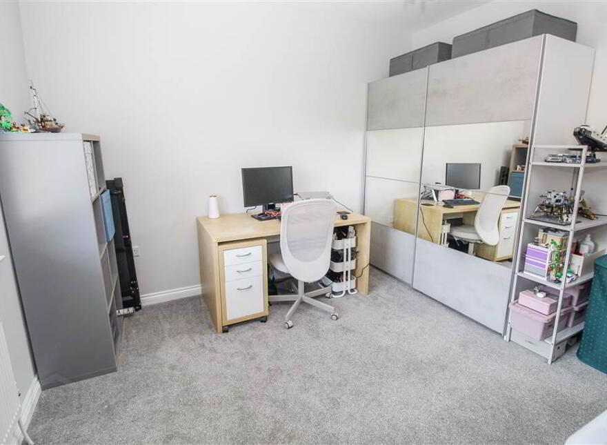 Apt 3, 6 Loughan Hall, Dundonald, Belfast, BT16 2FT