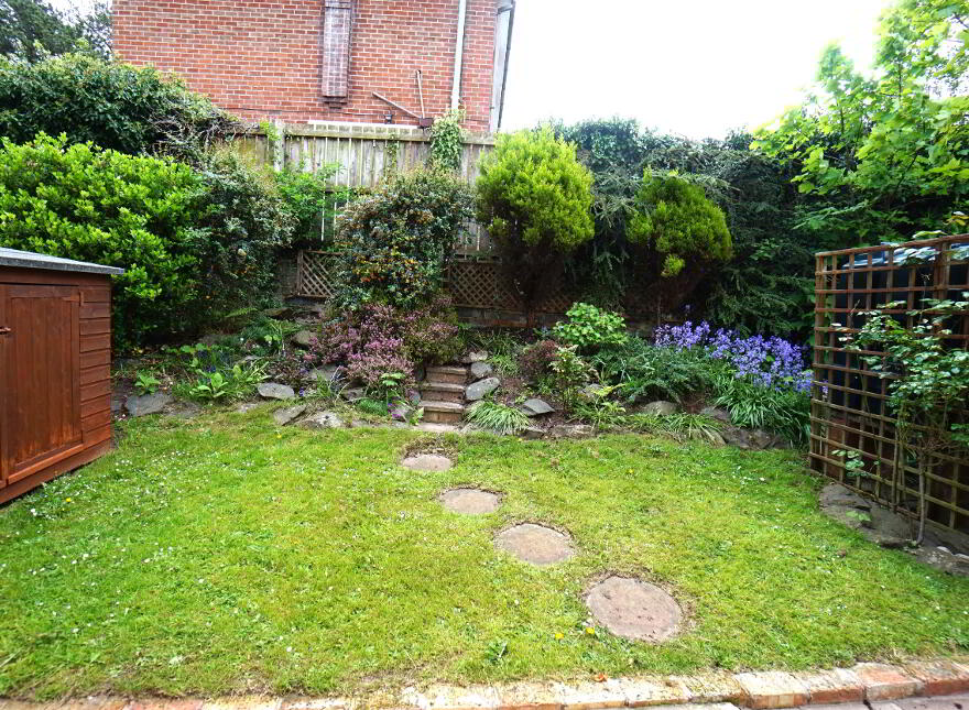 3 Burnbrae Mews, Lisburn, BT27 5JP