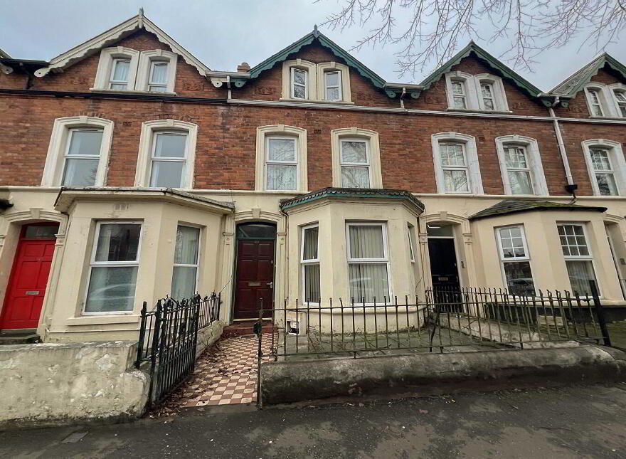 99 University Avenue, Belfast, BT7 1GX photo