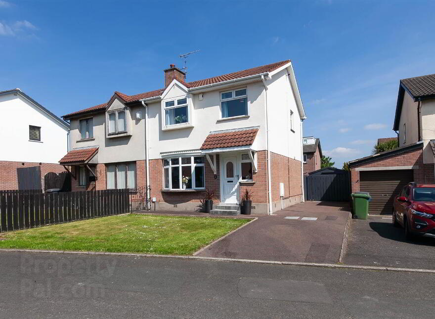 49 Lagmore Grove, Belfast, BT17 0TD photo
