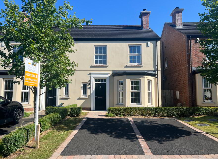 11 The Oaks, Tobermore Road, Magherafelt, BT45 5FG photo
