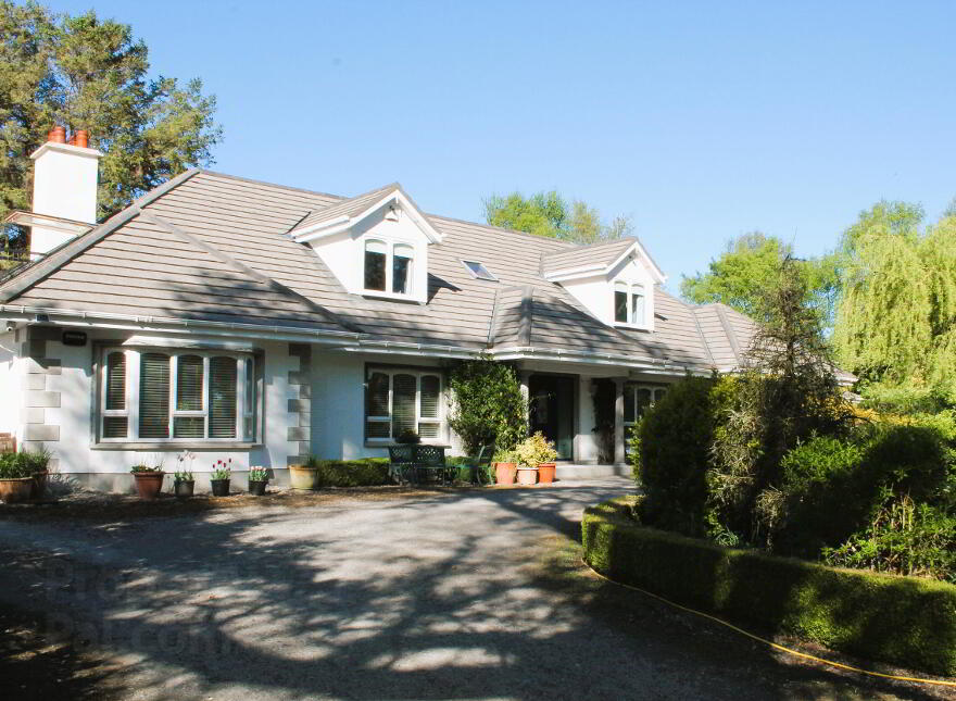 Barony House, The Meelaghans, Tullamore, Offaly, R35H7T2 photo