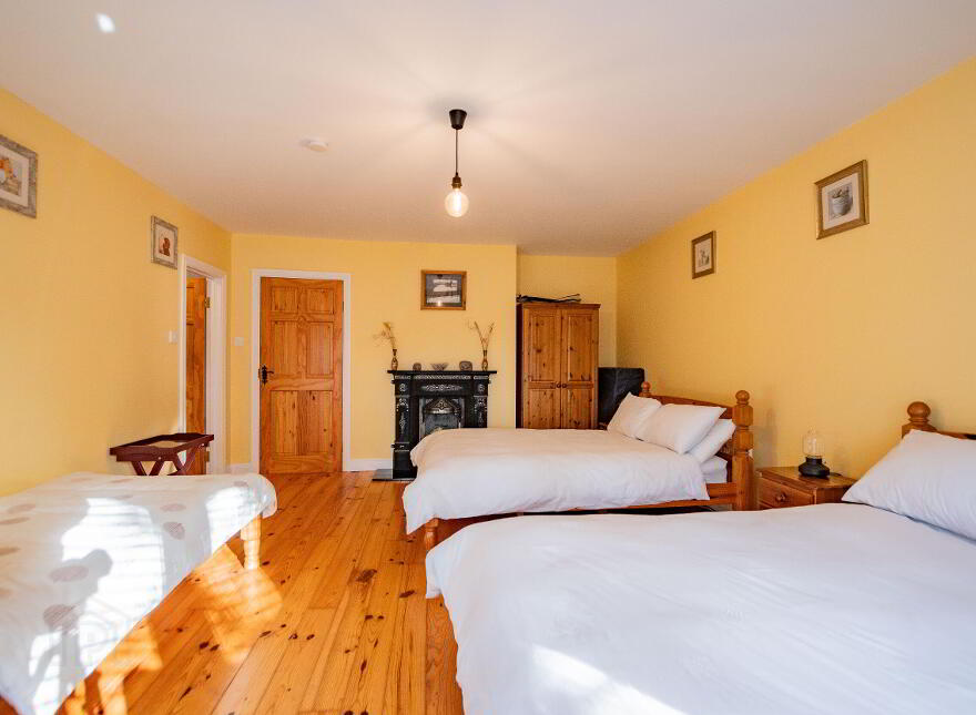 Barony House, The Meelaghans, Tullamore, Offaly, R35H7T2