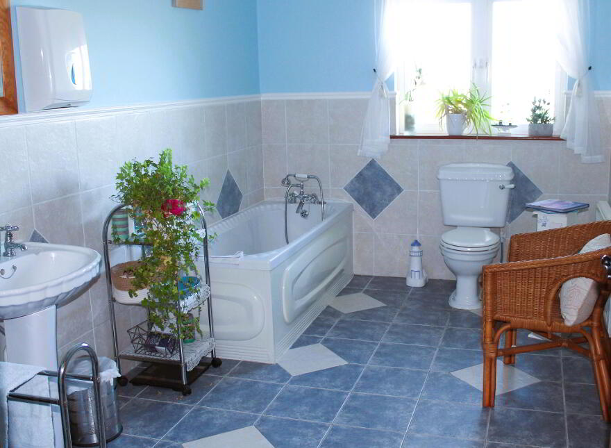 Barony House, The Meelaghans, Tullamore, Offaly, R35H7T2