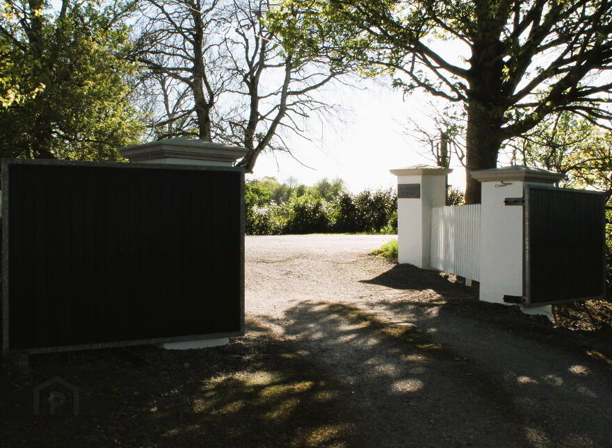 Barony House, The Meelaghans, Tullamore, Offaly, R35H7T2