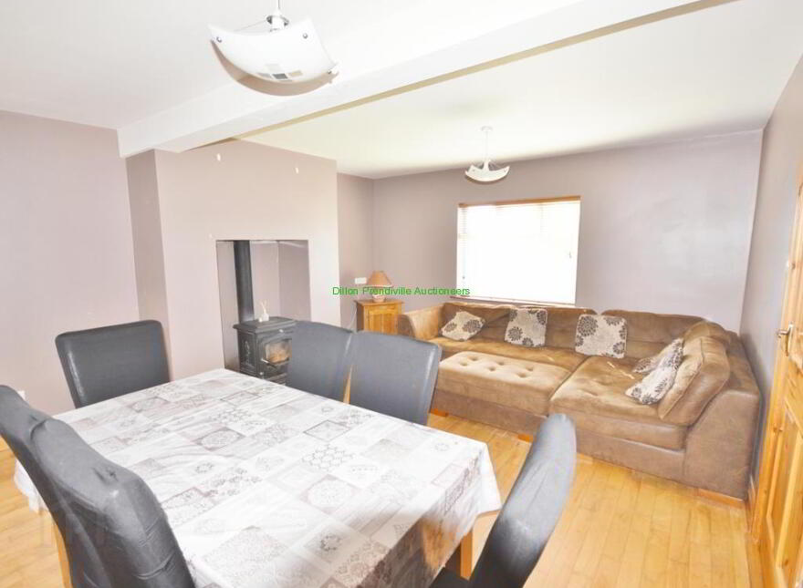 No. 18 St Patrick's Terrace, Tarbert, V31RV00