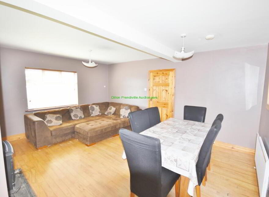 No. 18 St Patrick's Terrace, Tarbert, V31RV00