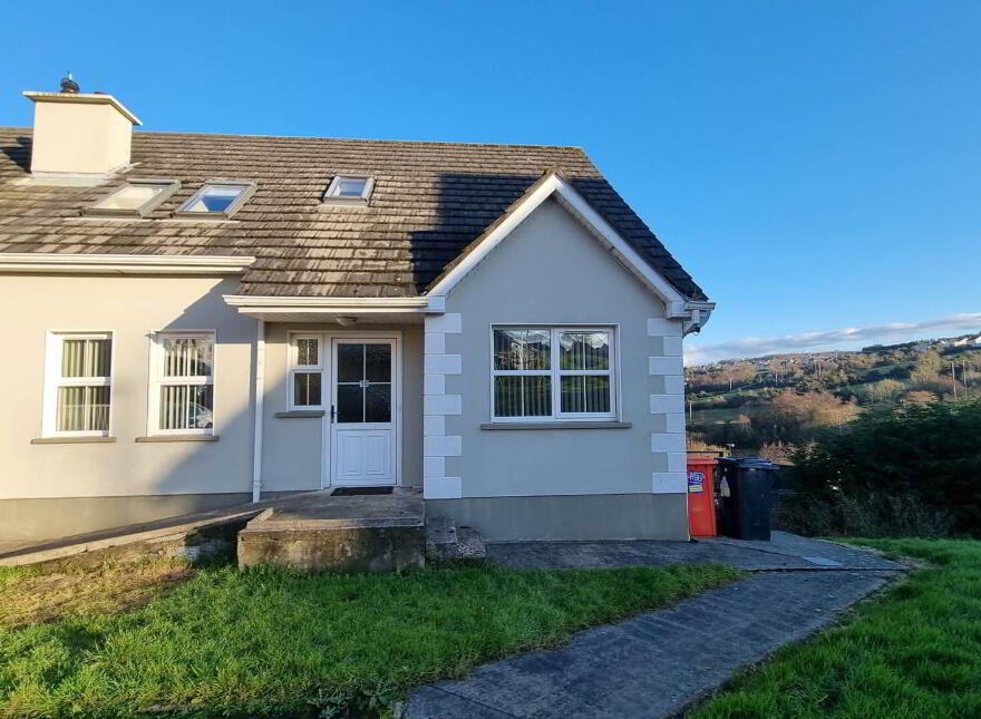 10 Carraig Craobh, Crievesmith, Letterkenny, F92D8YT photo