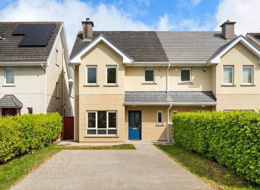 51 Lios Ard, Ballyhooly, P51P0E6 photo