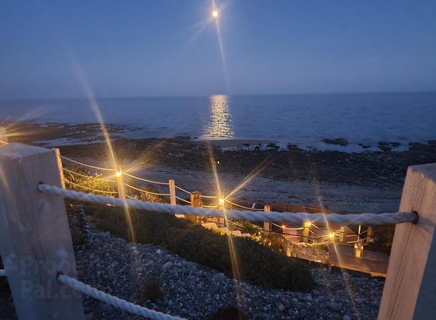 Renshore Cottage & Cabana, Kilkeel Road, Ballymartin, BT34 4TW photo