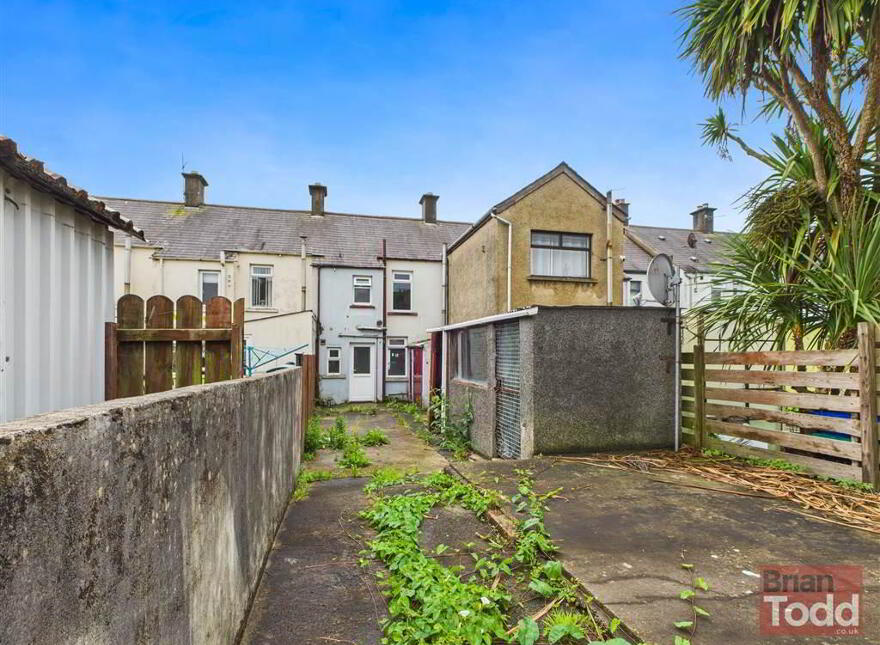Laharna Avenue, Larne, BT40 1NG