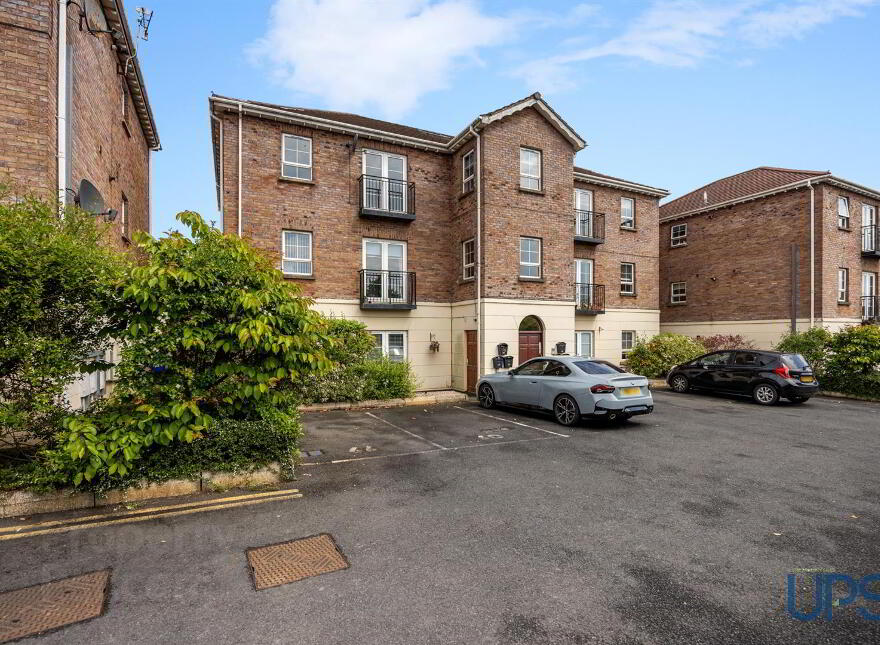 Apt 58, Mount Eagles Square, Belfast, BT17 0GZ photo