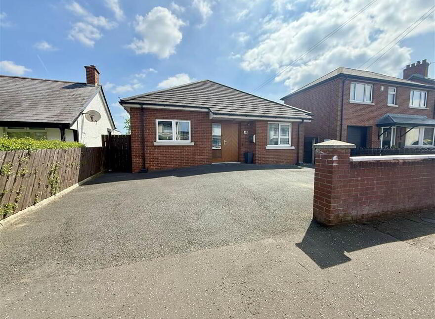 12 Orangefield Crescent, Castlereagh, Belfast, BT6 9GG photo