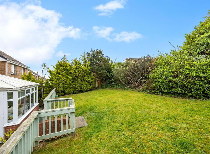 11 Lord Warden's Court, Bangor, BT19 1GJ