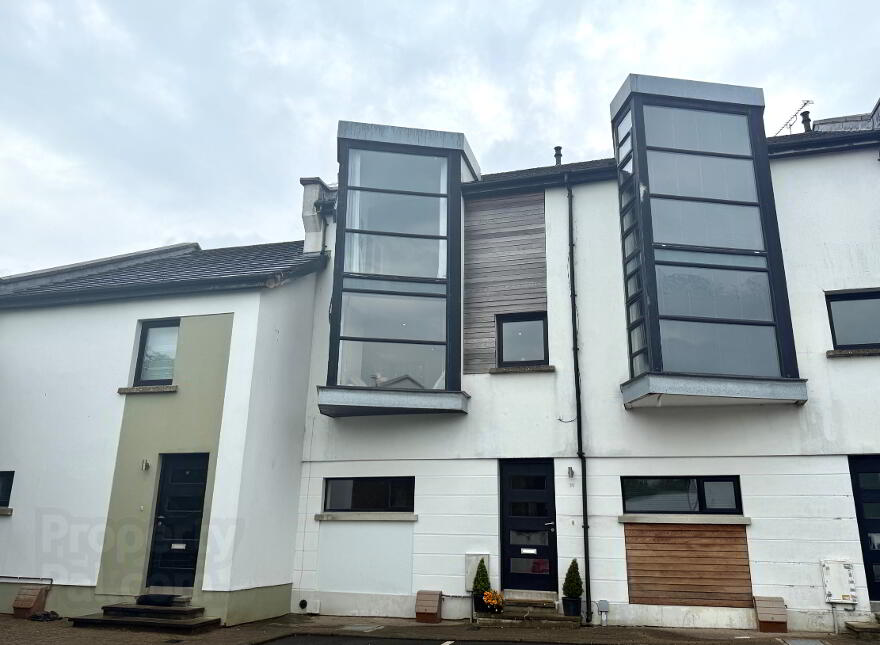 26 Culmore Square, Derry, BT48 8GF photo