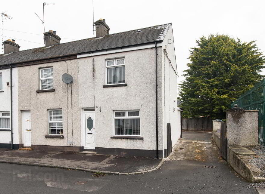 36 Burnview Terrace, Banbridge, BT32 4DJ photo