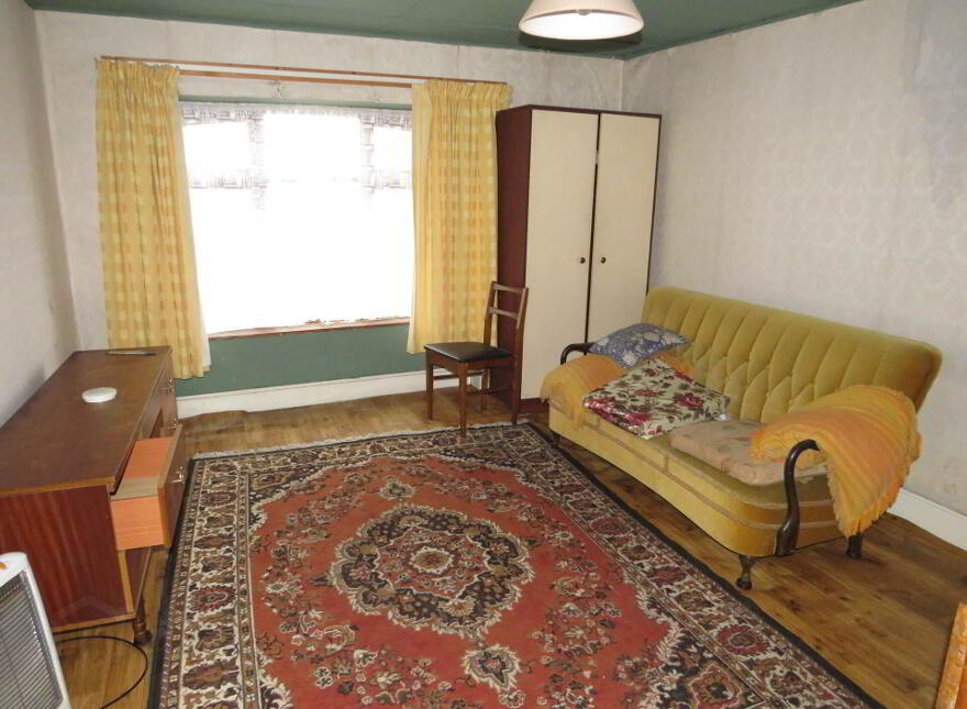 26 Main Street, Charleville, P56YV80