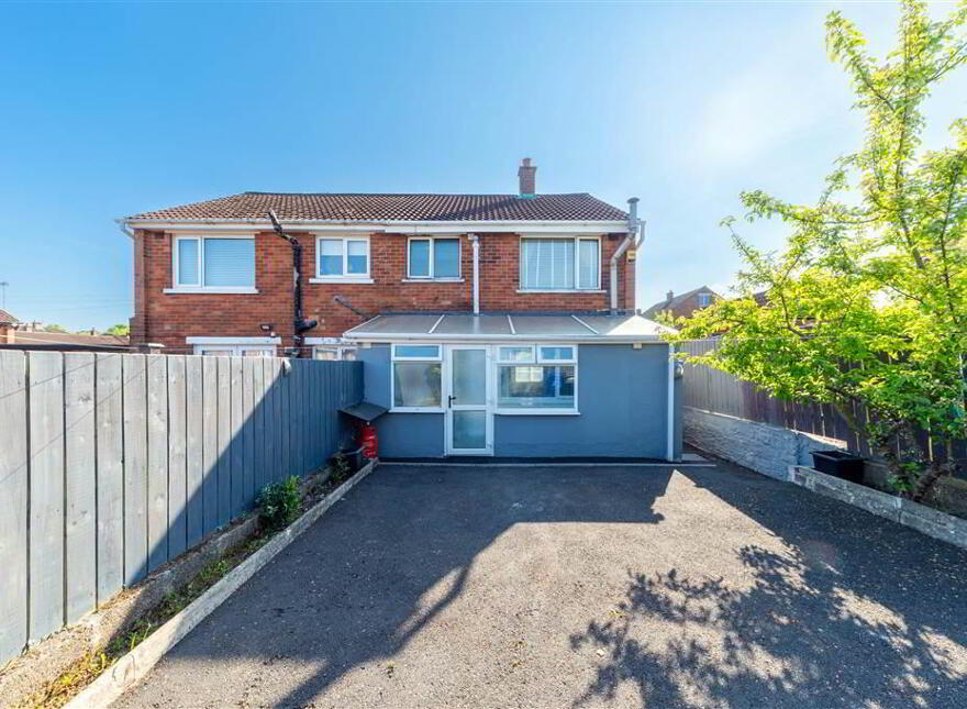 2 The Laurels, Finaghy, Belfast, BT10 0FQ
