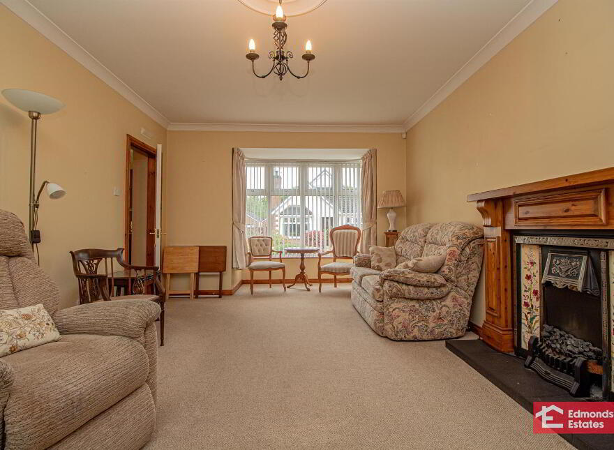 52 Tullymore Dale, Broughshane, Ballymena, BT43 7TD