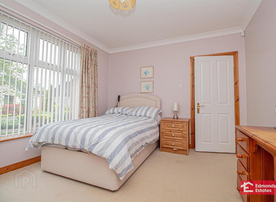 52 Tullymore Dale, Broughshane, Ballymena, BT43 7TD
