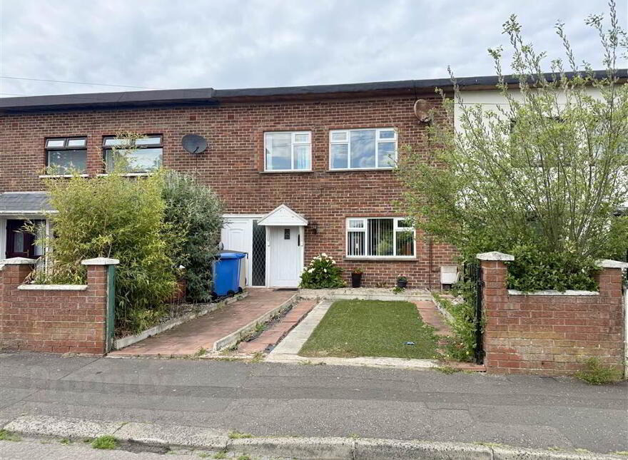 28 North Bank, Cregagh, Belfast, BT6 0DX photo