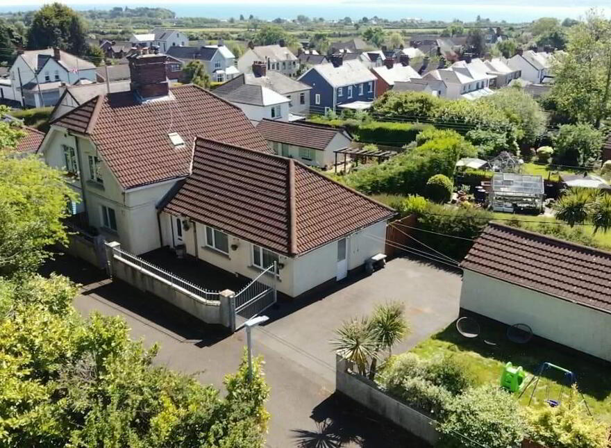 176 Station Road, Greenisland, Carrickfergus, BT38 8UN photo