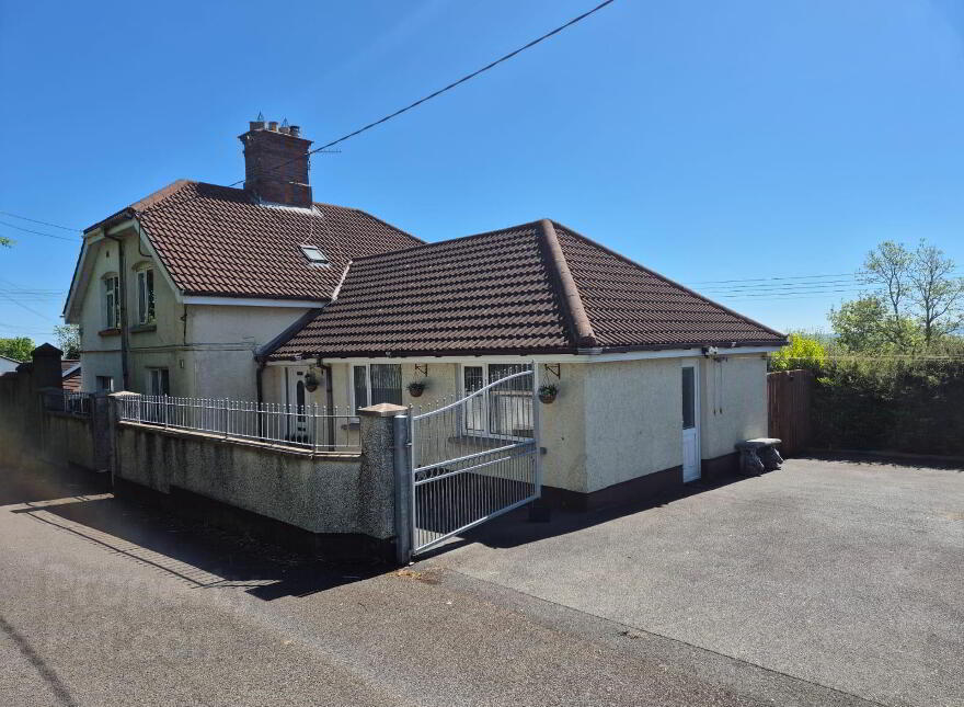 176 Station Road, Greenisland, Carrickfergus, BT38 8UN photo