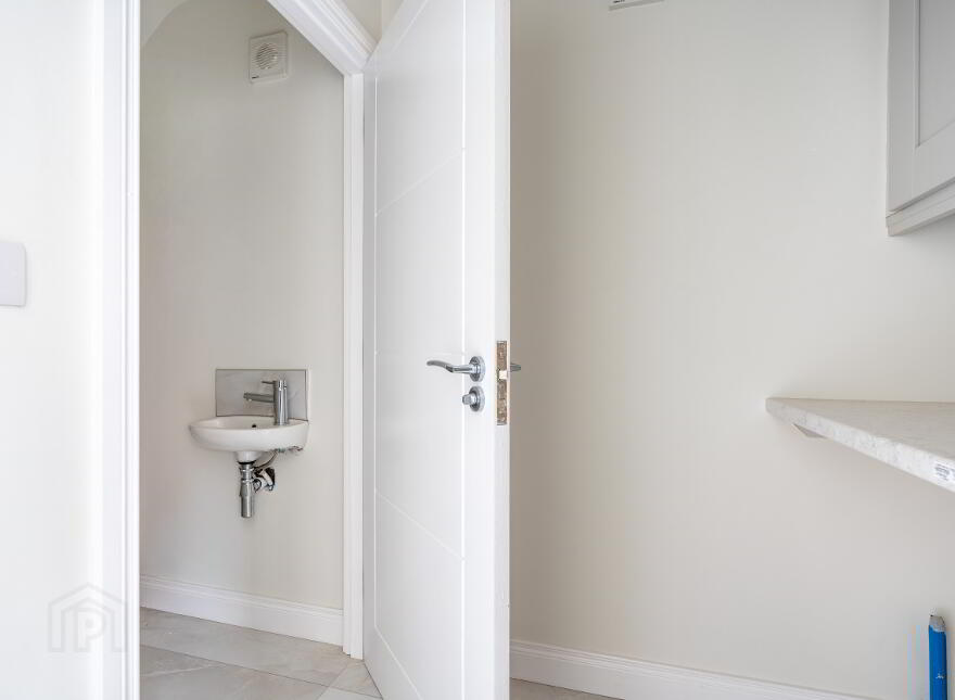 Semi Detached, Hazelgrove Avenue, Belfast Road, Lurgan, BT66 7TF