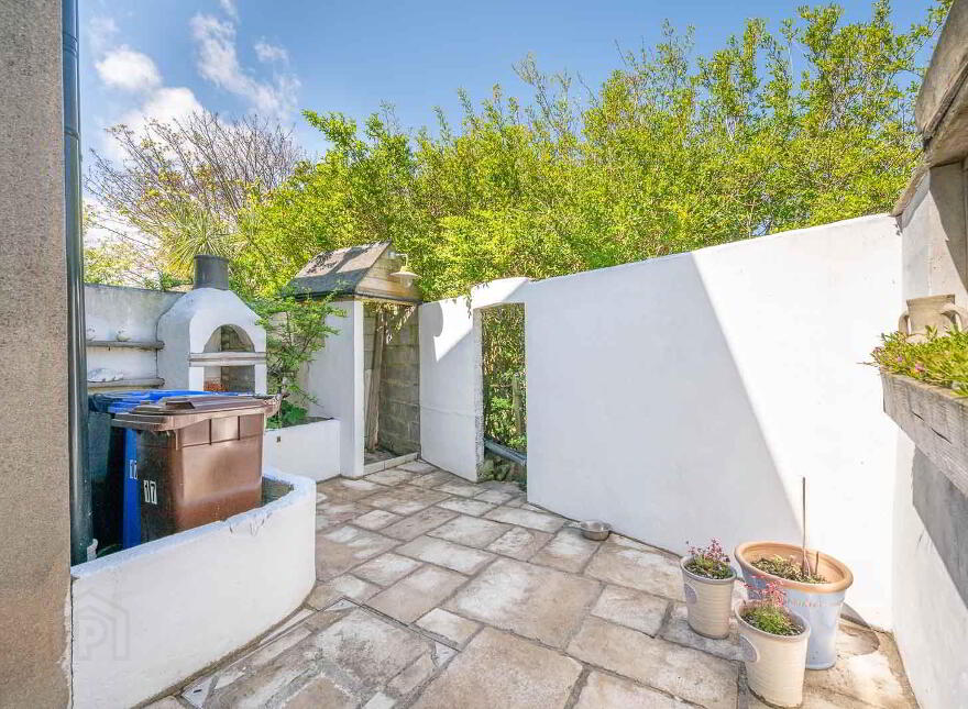 Breeze Cottage, 17 High Street, Ballyhalbert, BT22 1BL