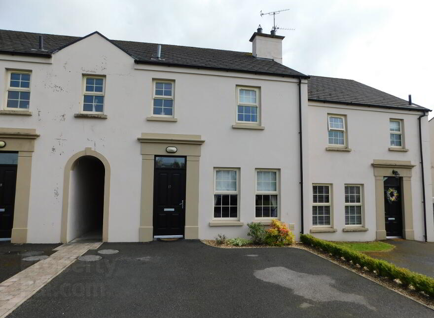 17 Carnalea Manor, Seskinore, BT78 2PQ photo