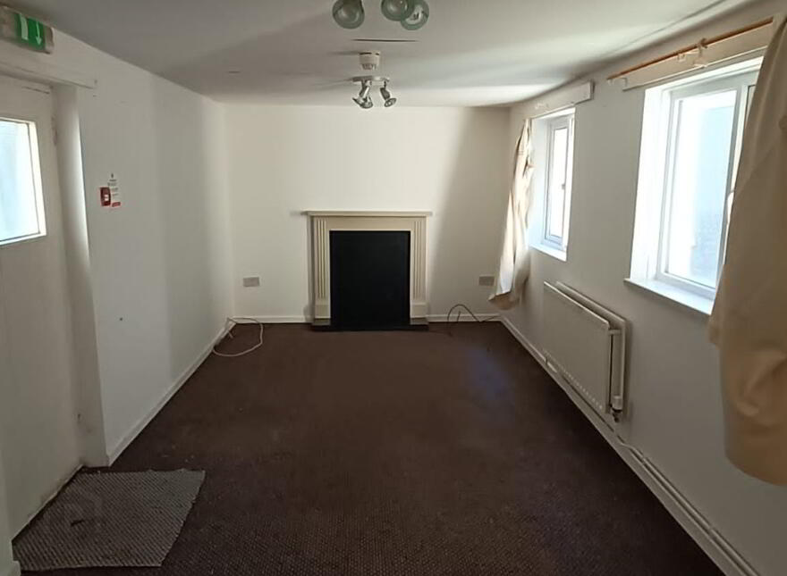 133 Main Street, Larne, BT40 1RG