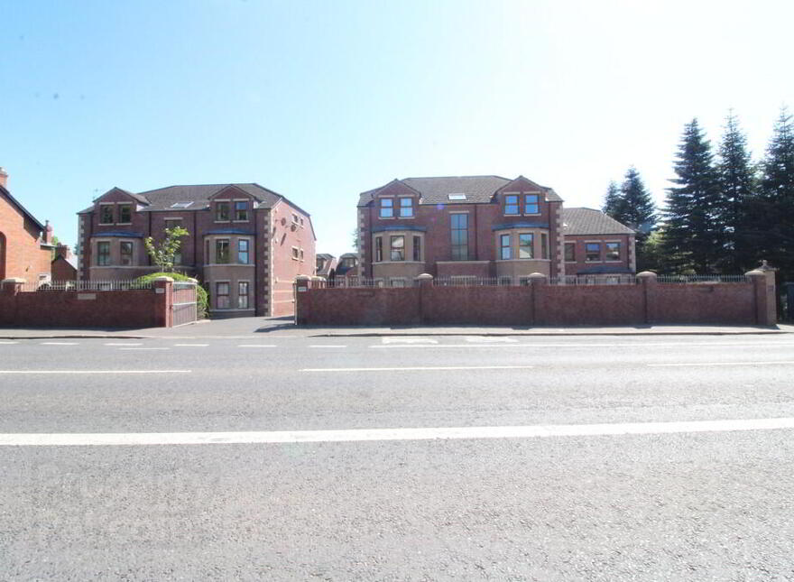 Apt 6, 699 Antrim Road, Belfast, BT15 4EH photo