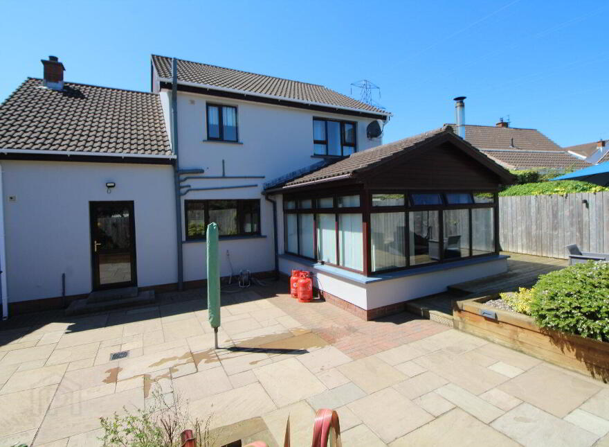 45 Broadlands, Carrickfergus, BT38 7BL