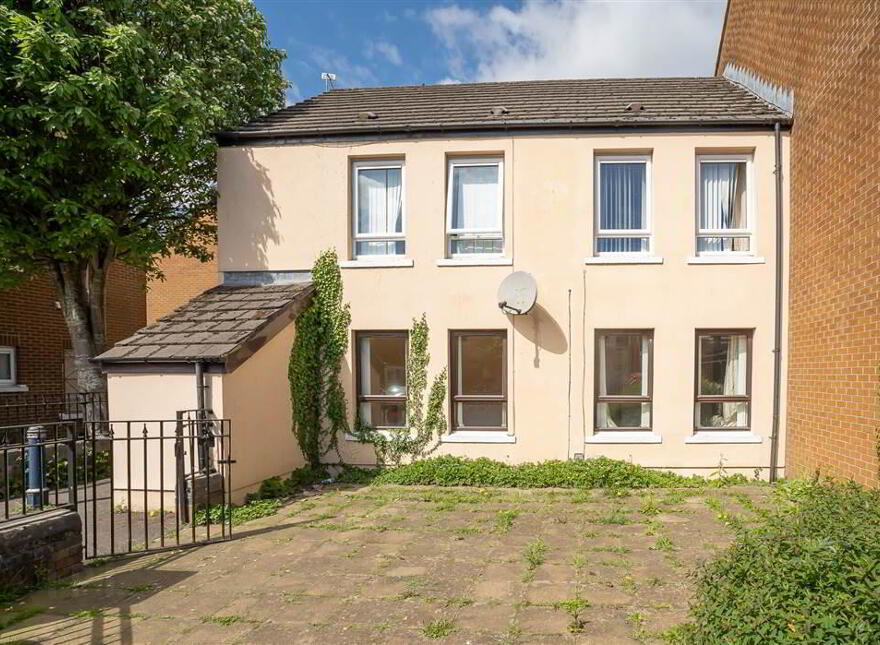 2 Stanfield Place, Belfast, BT7 2DT