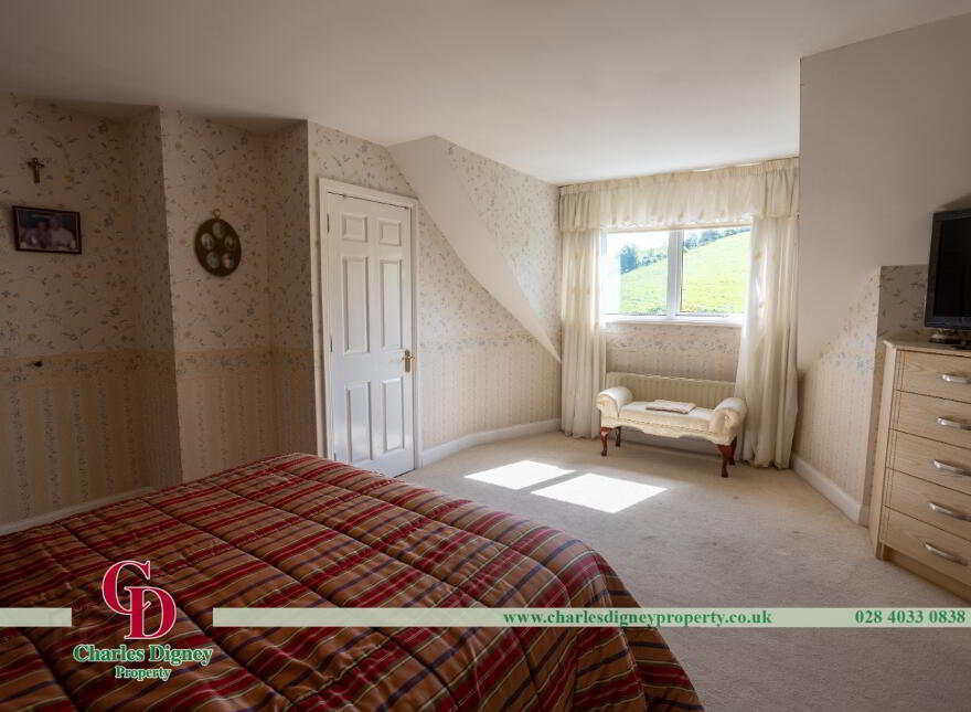 104 Belfast Road, Newry, BT34 1QH