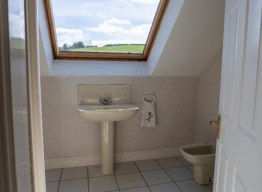 104 Belfast Road, Newry, BT34 1QH