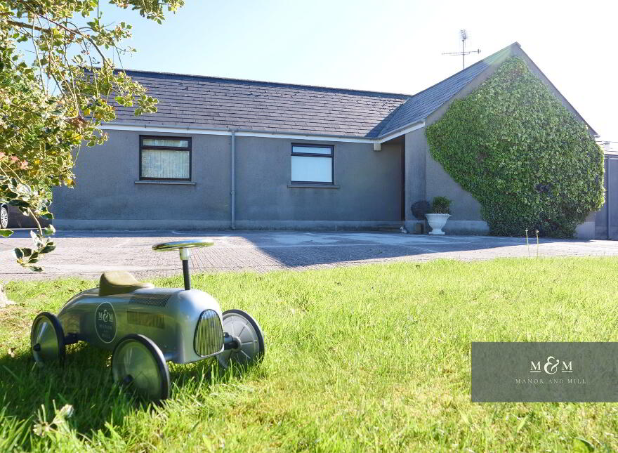 74 Moy Road, Armagh, BT61 8DW photo