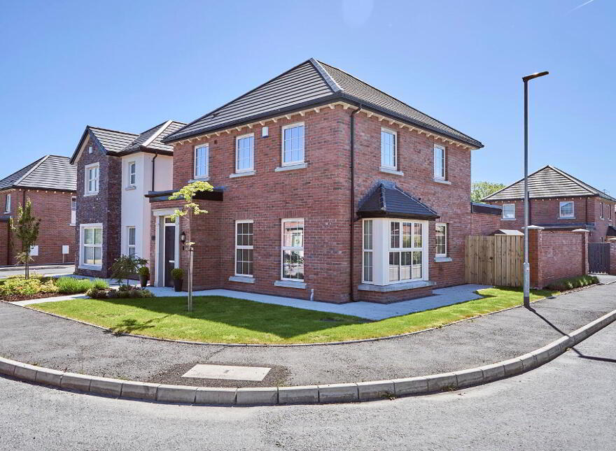 33 Helens Wood Crescent, Bangor, BT19 1FE