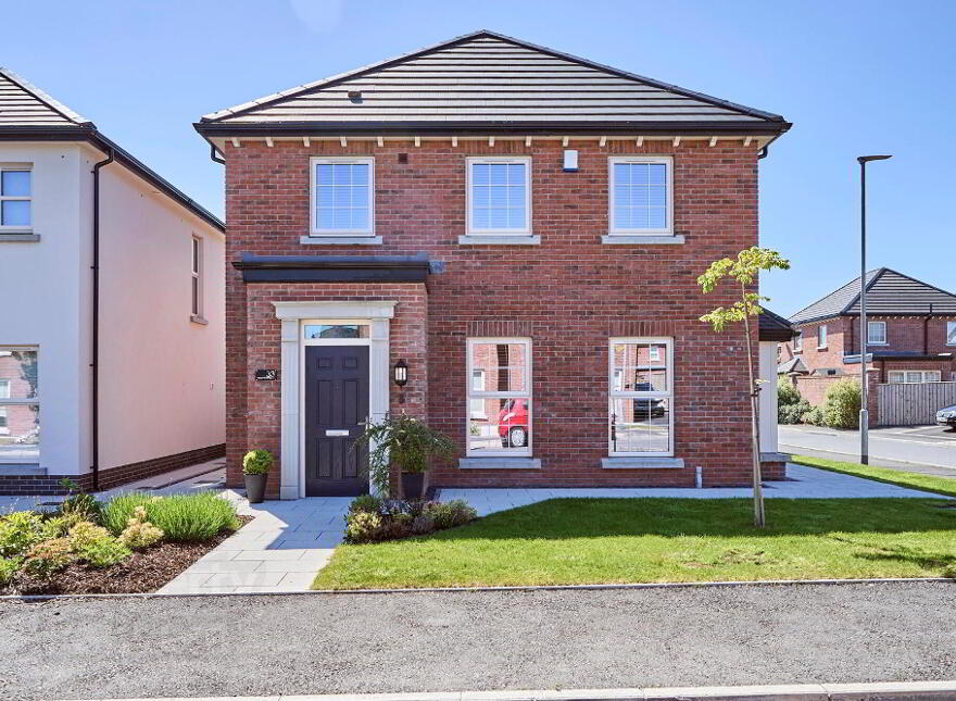 33 Helens Wood Crescent, Bangor, BT19 1FE photo