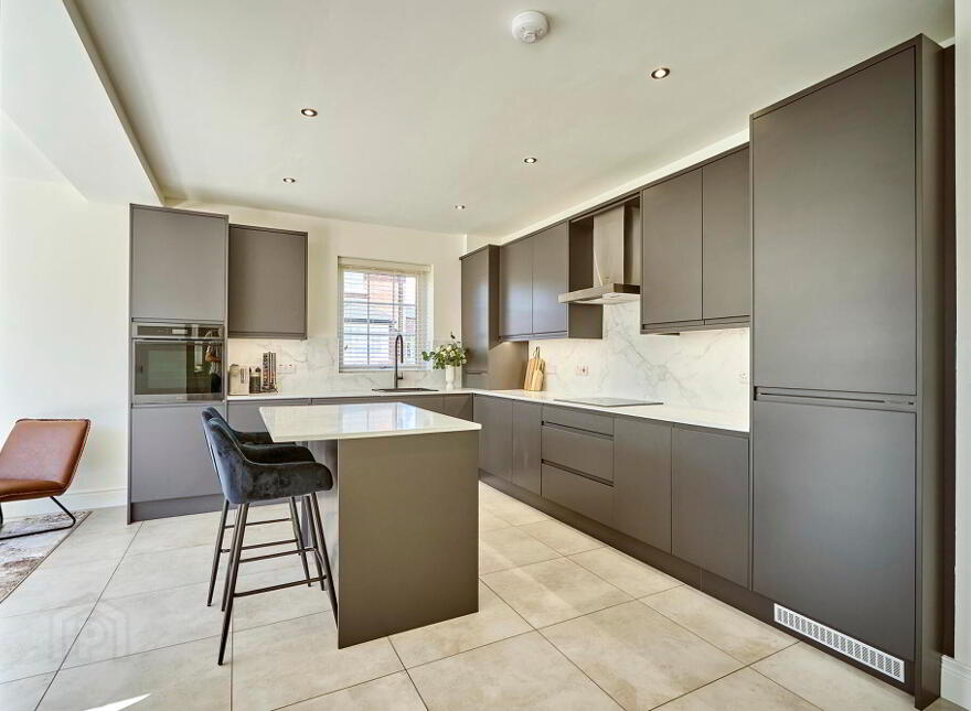 33 Helens Wood Crescent, Bangor, BT19 1FE
