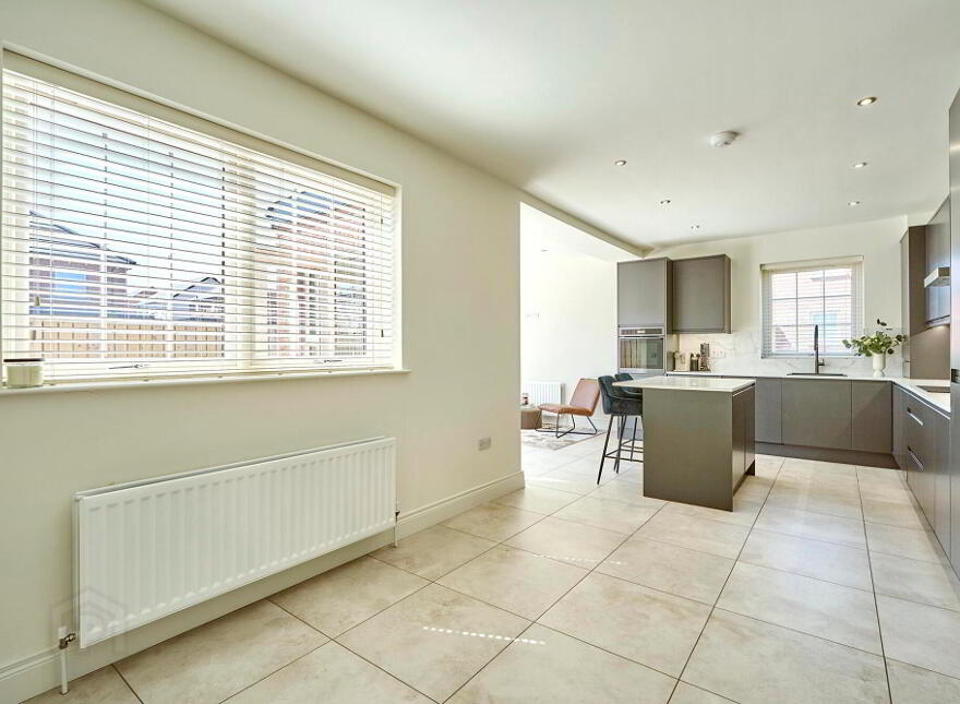 33 Helens Wood Crescent, Bangor, BT19 1FE
