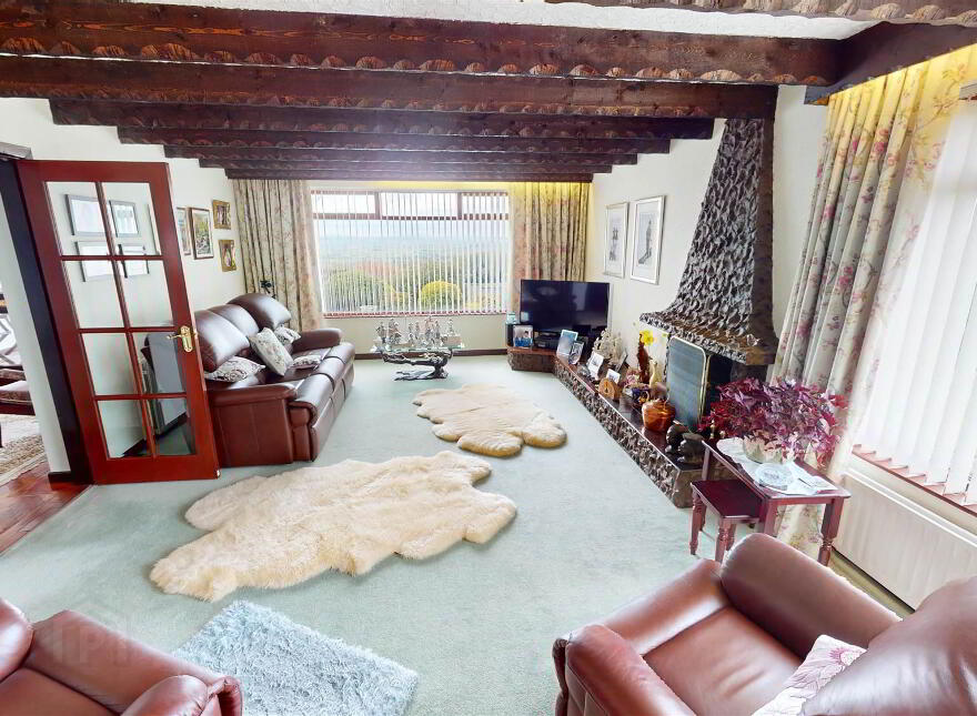 6 Whinney Hill, Lisburn, BT28 3UZ