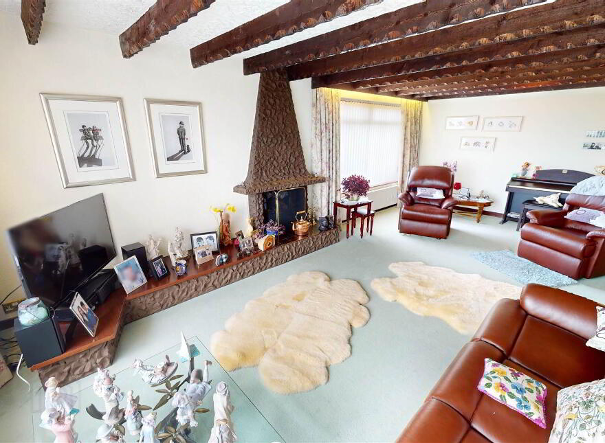 6 Whinney Hill, Lisburn, BT28 3UZ