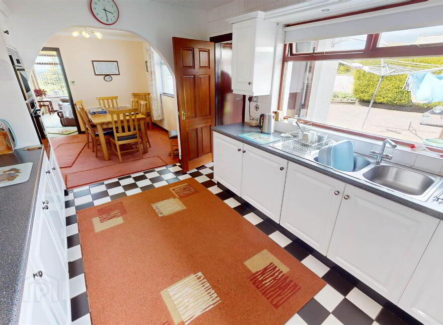 6 Whinney Hill, Lisburn, BT28 3UZ