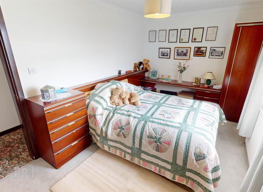 6 Whinney Hill, Lisburn, BT28 3UZ