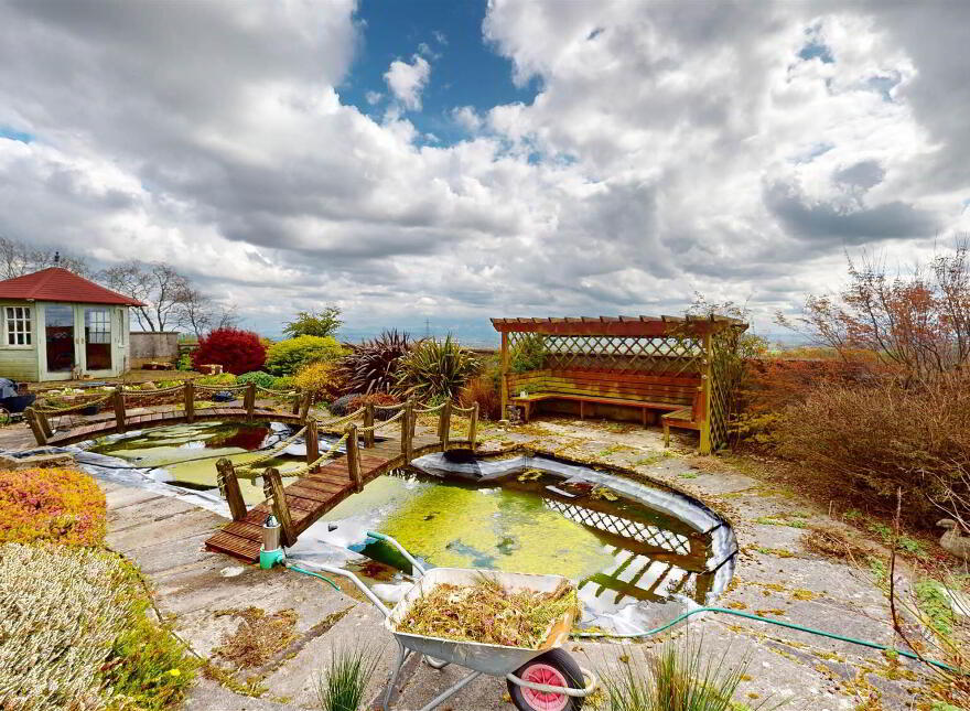 6 Whinney Hill, Lisburn, BT28 3UZ