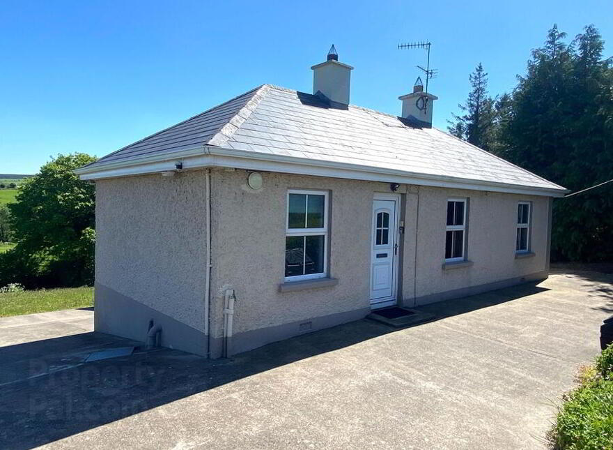 Gortnamuck, Castlefinn, F93K7DF photo