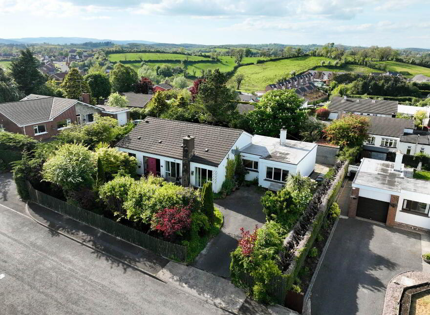 27 Drumlin Heights, Sligo Road, Enniskillen, BT74 7NR